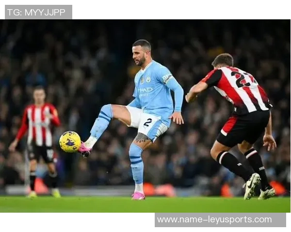 迪亚斯德甲前6场参与9球追平哈兰德仅次于凯恩创历史佳绩