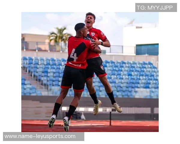 克鲁塞罗中卫布鲁诺入选巴西国家队引发热议上轮联赛刚染红遭争议