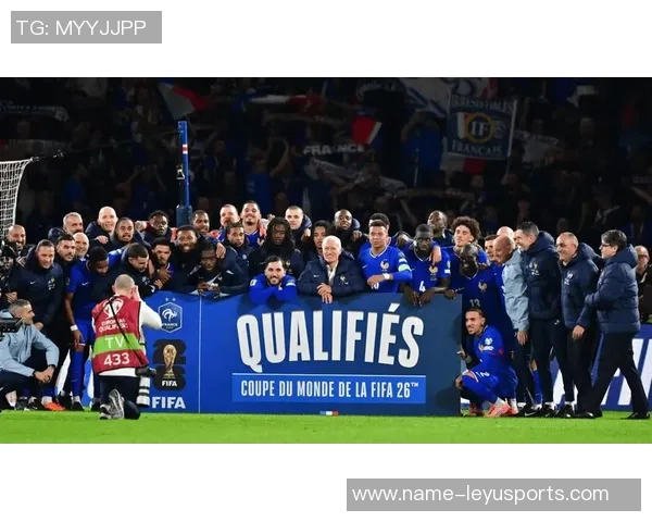 帕夫洛维奇因轮休缺阵格雷茨卡将首发迎战斯图加特