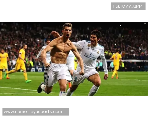 皇马追逐阿尔克马尔19岁中场斯米特面临纽卡竞争压力