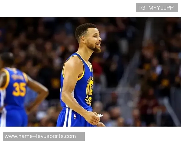 克莱崇拜的4号秀展现多面才华获库里认可非同寻常