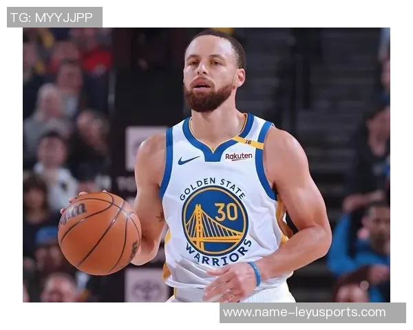 勇士与爵士首发阵容揭晓库里领衔波杰穆迪追梦霍福德共襄盛举 勇士与爵士首发阵容揭晓库里领衔波杰穆迪追梦霍福德共襄盛举